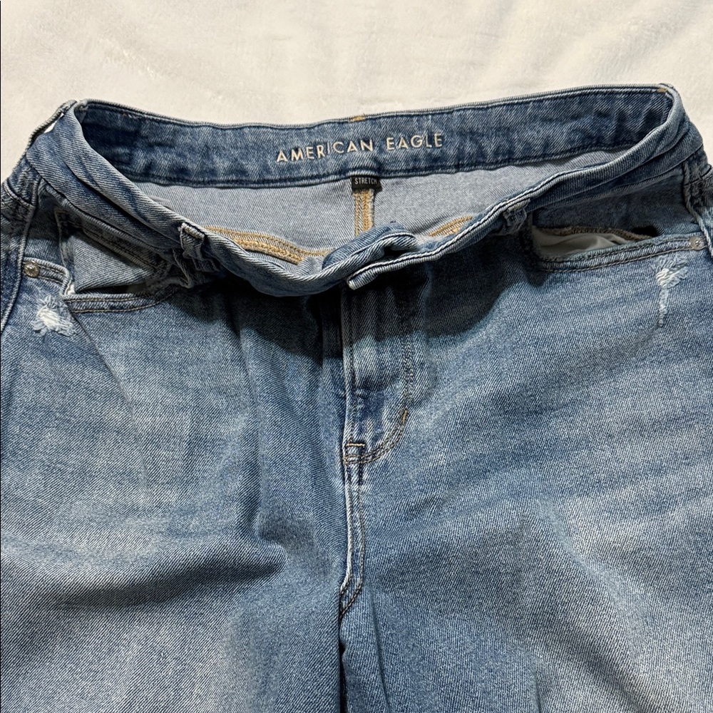 American Eagle Curvy Mom Jeans - Blue